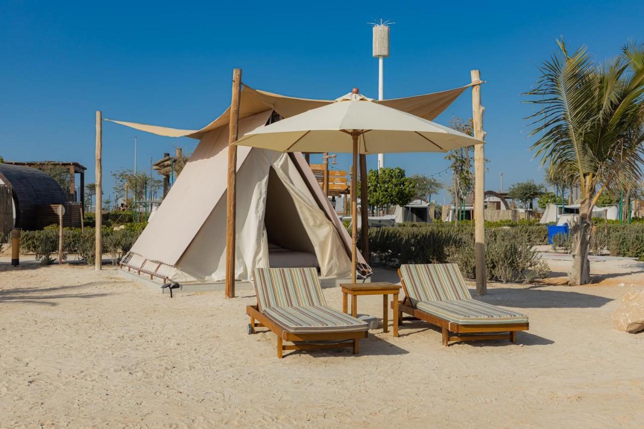 Bab Al Nojoum Hudayriyat Camp Hotell Abu Dhabi Exteriör bild
