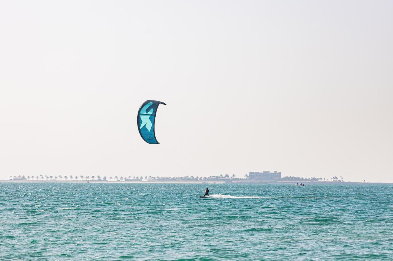 Bab Al Nojoum Hudayriyat Camp Hotell Abu Dhabi Exteriör bild